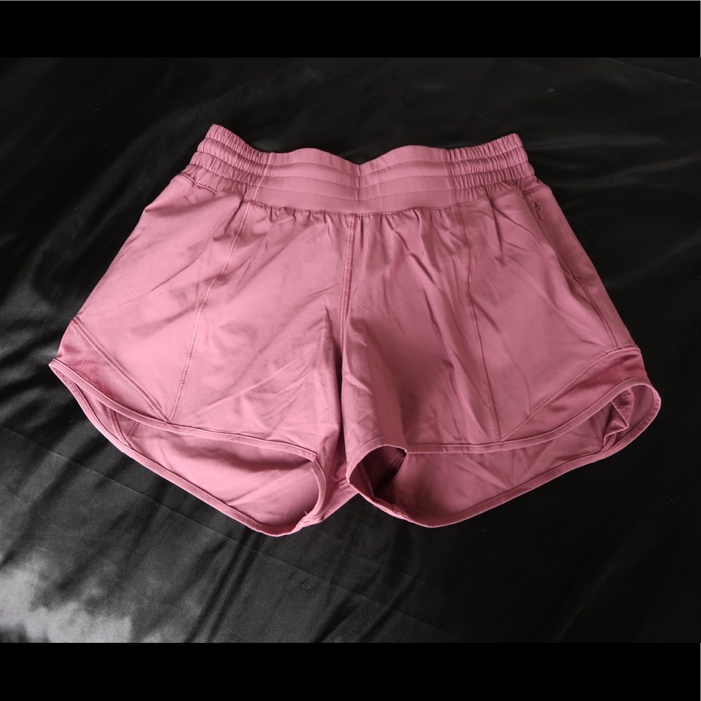 Lululemon High-Rise Hotty Hot Short
